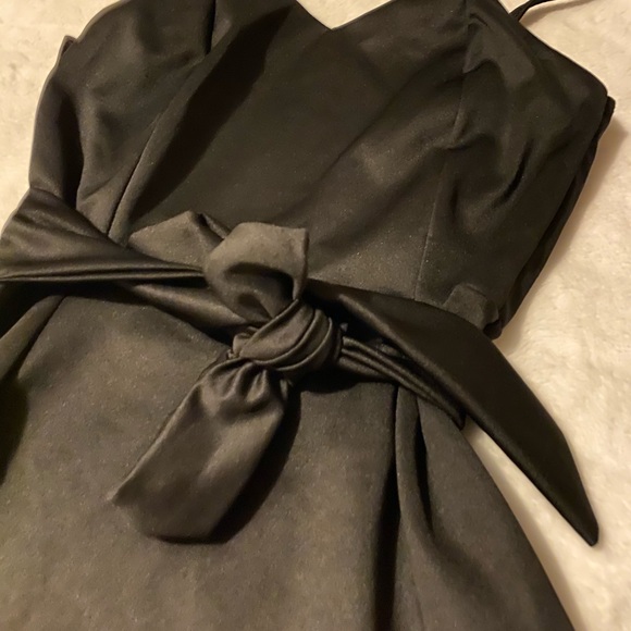 Dress - Picture 3 of 7